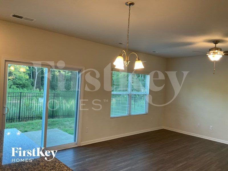 5435 Cobblestone Glen Dr - Photo 3 of 10