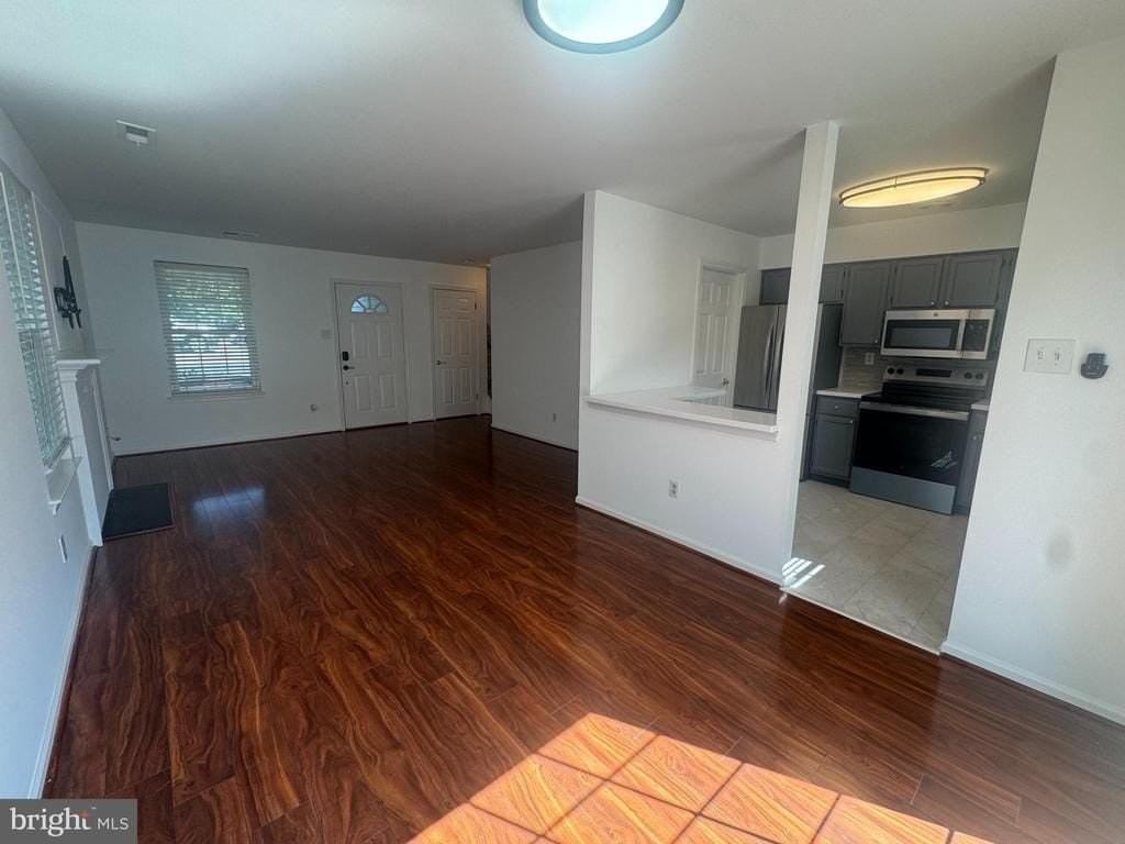 24 Craig Ct - Photo 5 of 21
