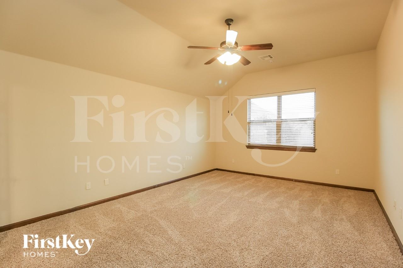 11216 Sw 38th St - Photo 7 of 15