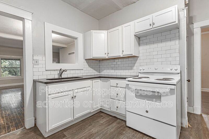 573 S Crescent Ave - Photo 6 of 15