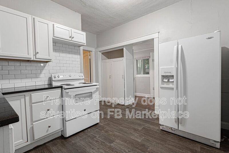 573 S Crescent Ave - Photo 7 of 15