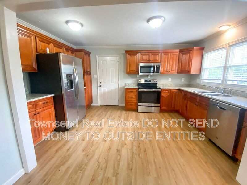 212 Haverhill Dr - Photo 5 of 22