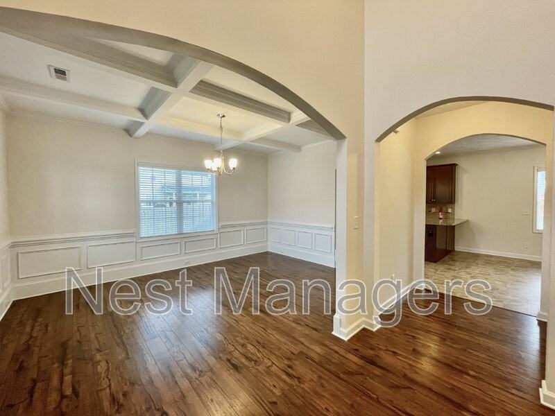 6326 Jacobs Creek Cir - Photo 4 of 32