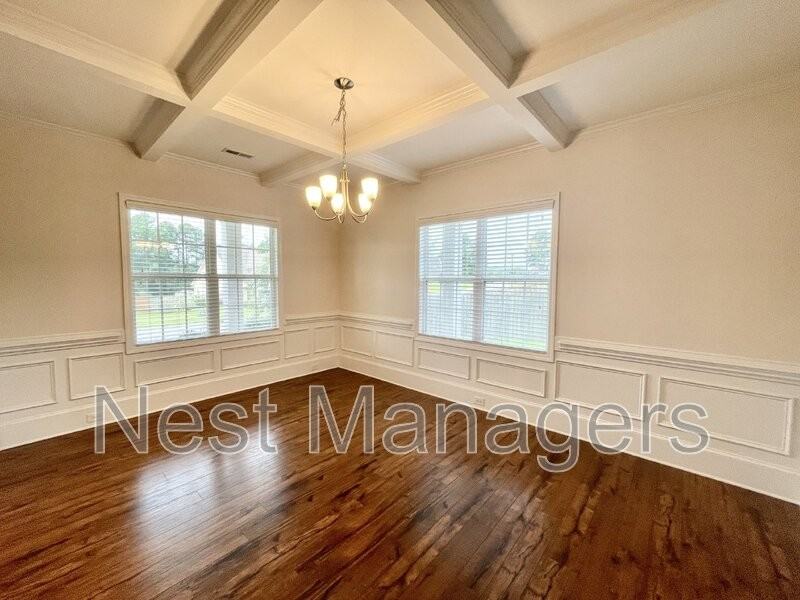 6326 Jacobs Creek Cir - Photo 5 of 32