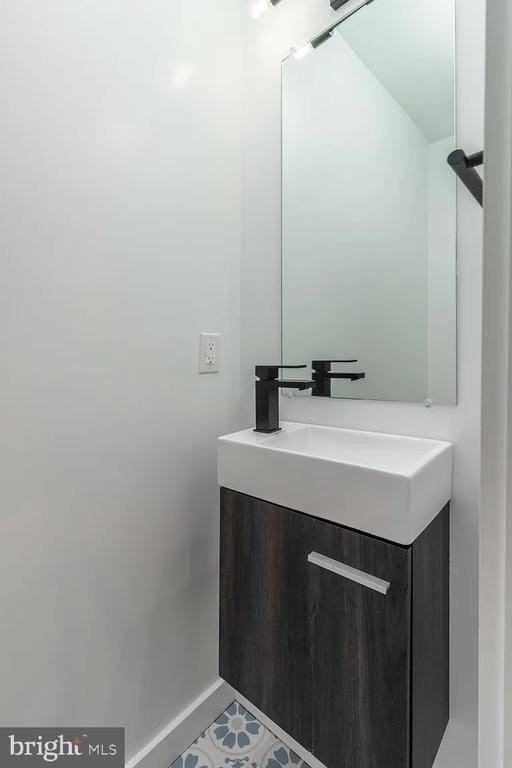 1325 Buttonwood St - Photo 6 of 14
