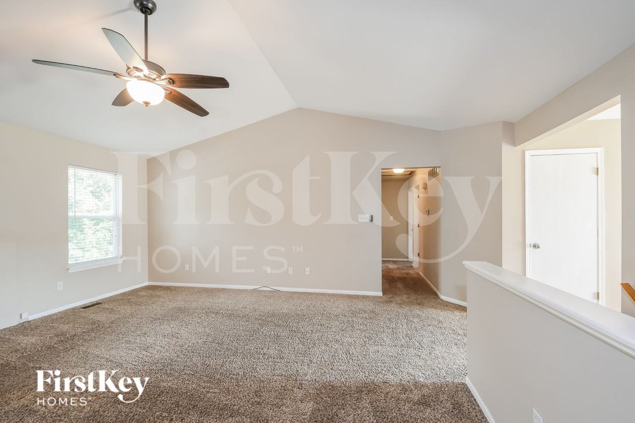 3017 Valley Oaks Dr - Photo 7 of 16