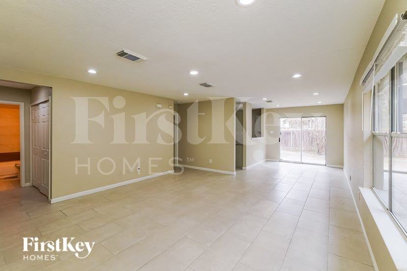 2322 Pue Rd - Photo 3 of 16