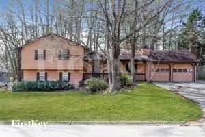 featured image of 4190 Mountain Glen Trce