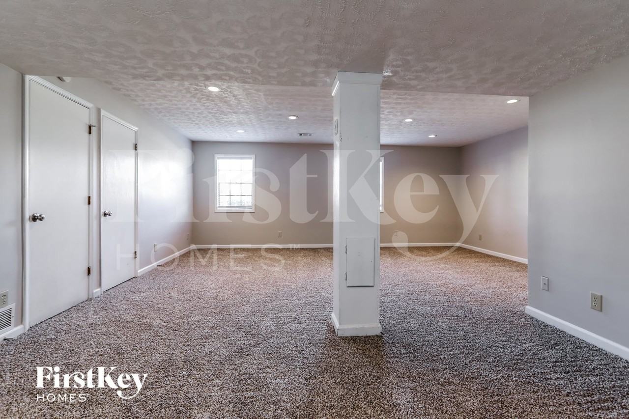 4190 Mountain Glen Trce - Photo 6 of 15