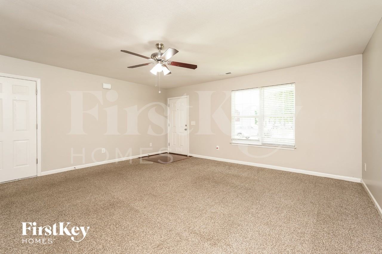 667 Field Crossing Ct - Photo 5 of 19