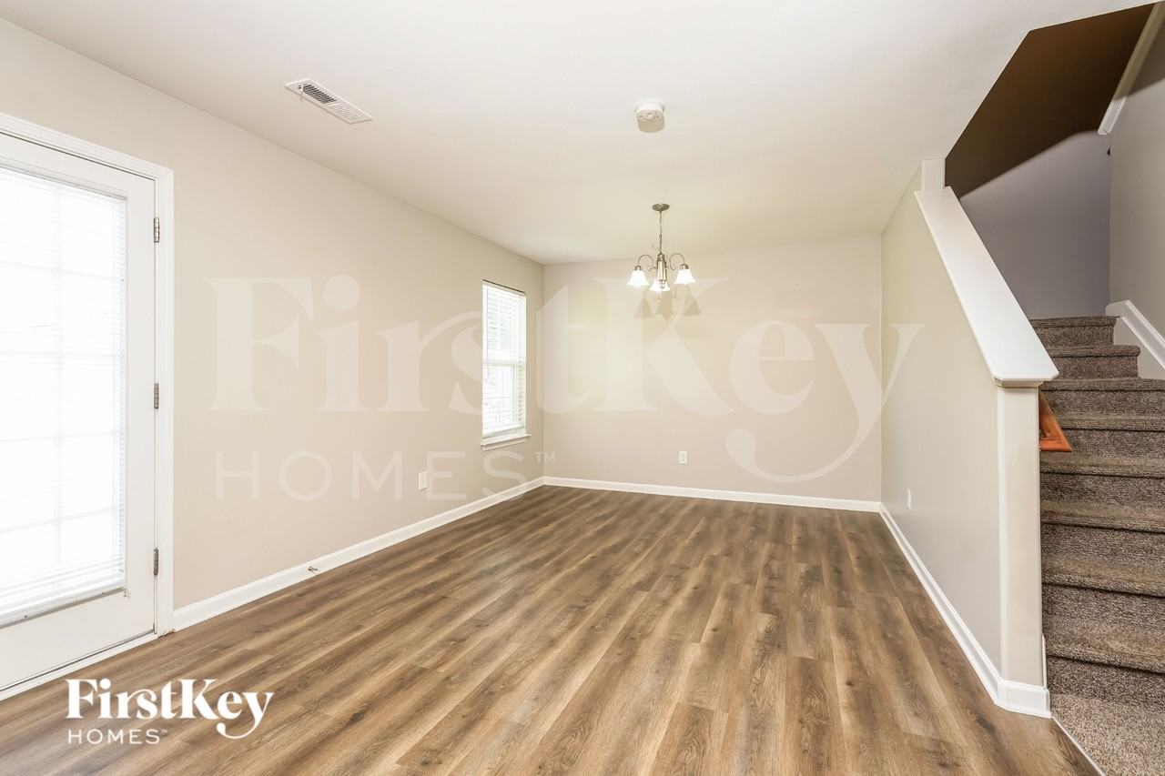 667 Field Crossing Ct - Photo 6 of 19