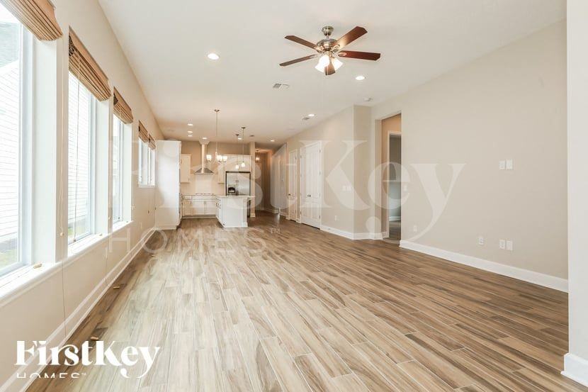 105 Archwood Dr - Photo 4 of 16