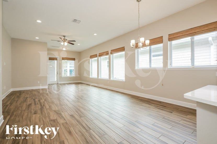 105 Archwood Dr - Photo 5 of 16