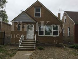 featured image of 8751 S East End Ave