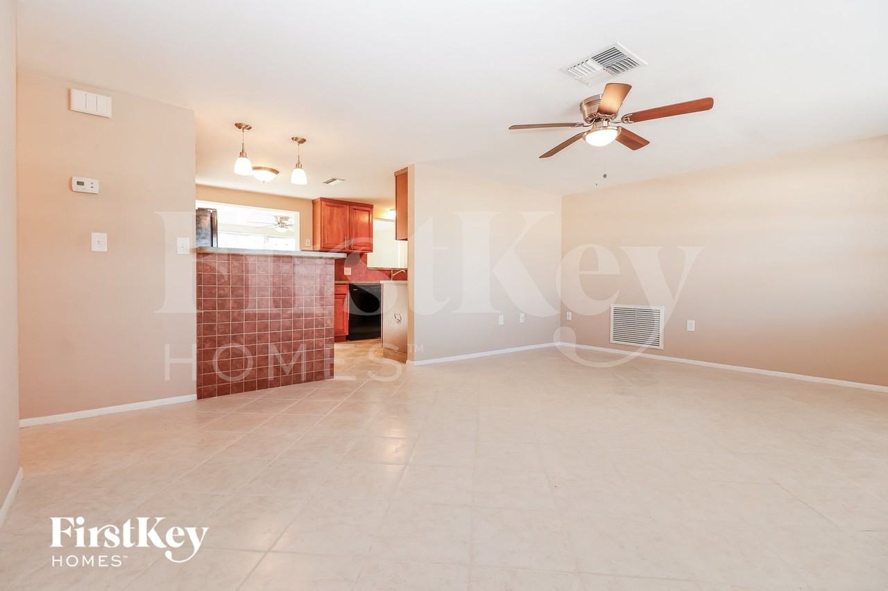 7600 Topay Ln - Photo 2 of 16