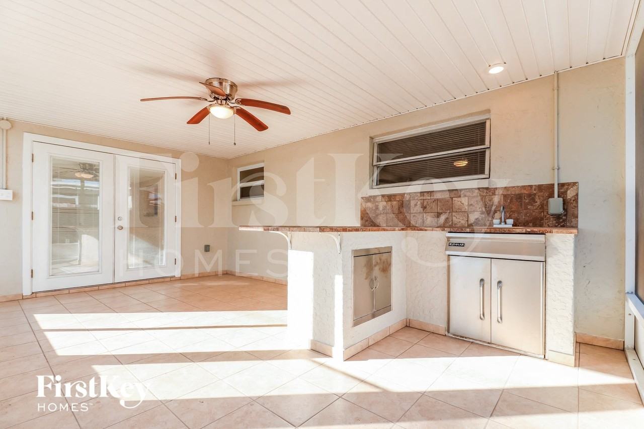 7600 Topay Ln - Photo 4 of 16
