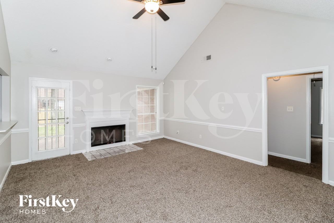 7367 Old Dominion Ct - Photo 3 of 16