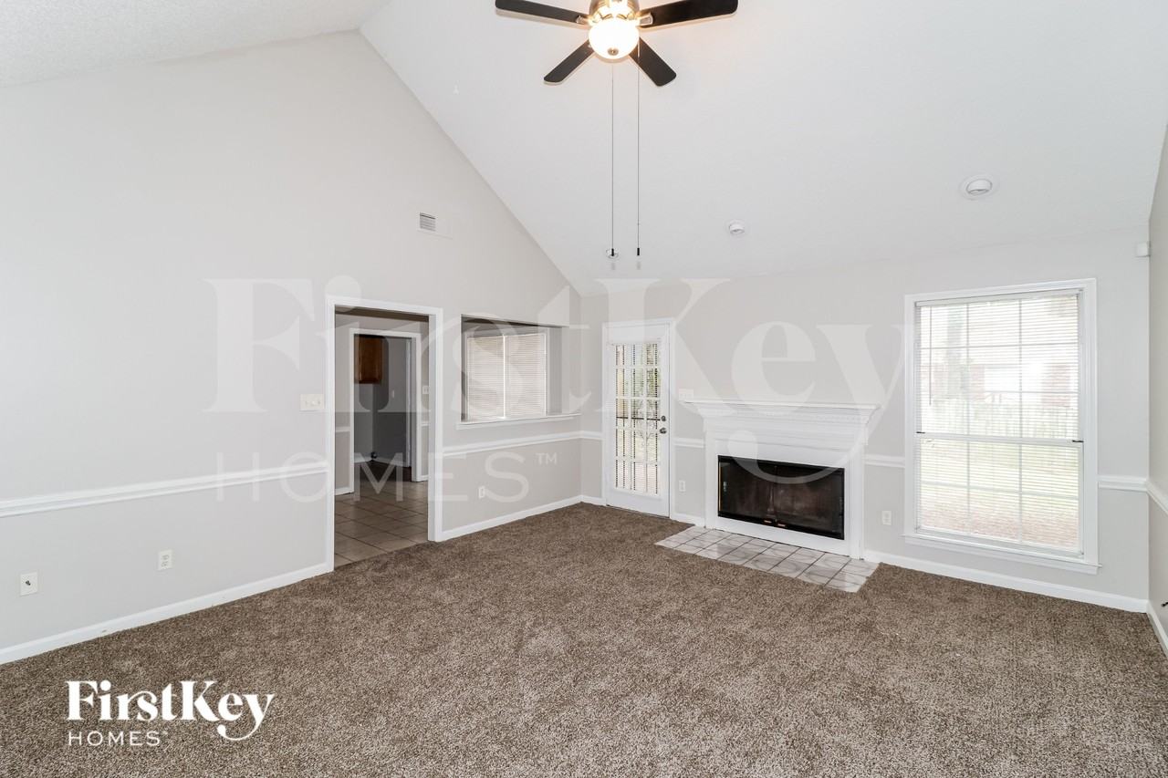 7367 Old Dominion Ct - Photo 4 of 16