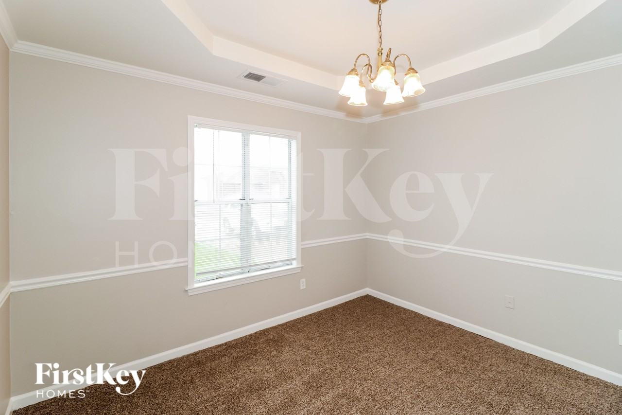 7367 Old Dominion Ct - Photo 5 of 16
