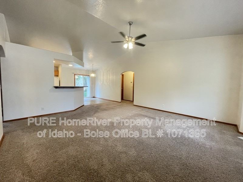 926 S Muscovy Ave - Photo 2 of 26