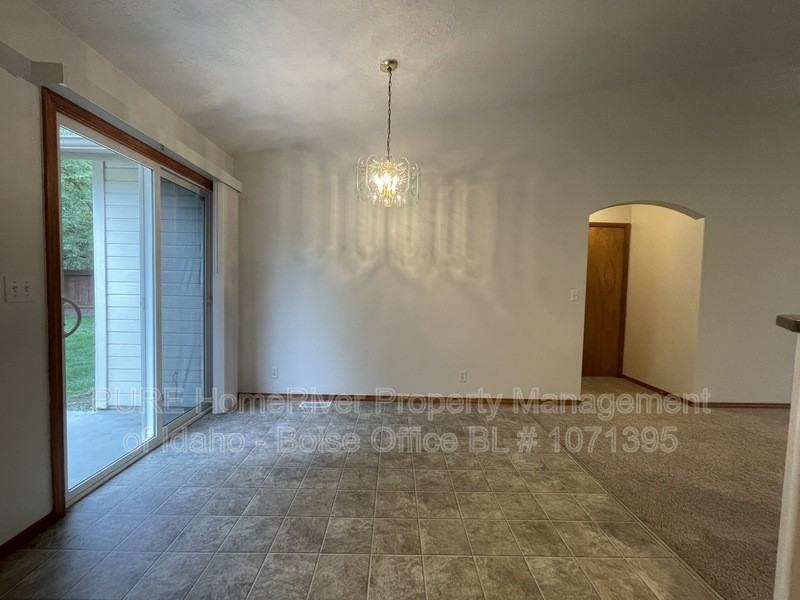 926 S Muscovy Ave - Photo 6 of 26
