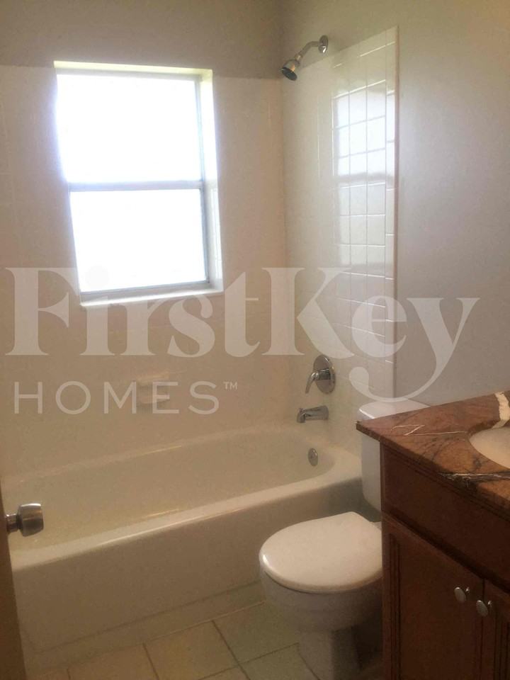 5619 Haverford Way - Photo 7 of 27