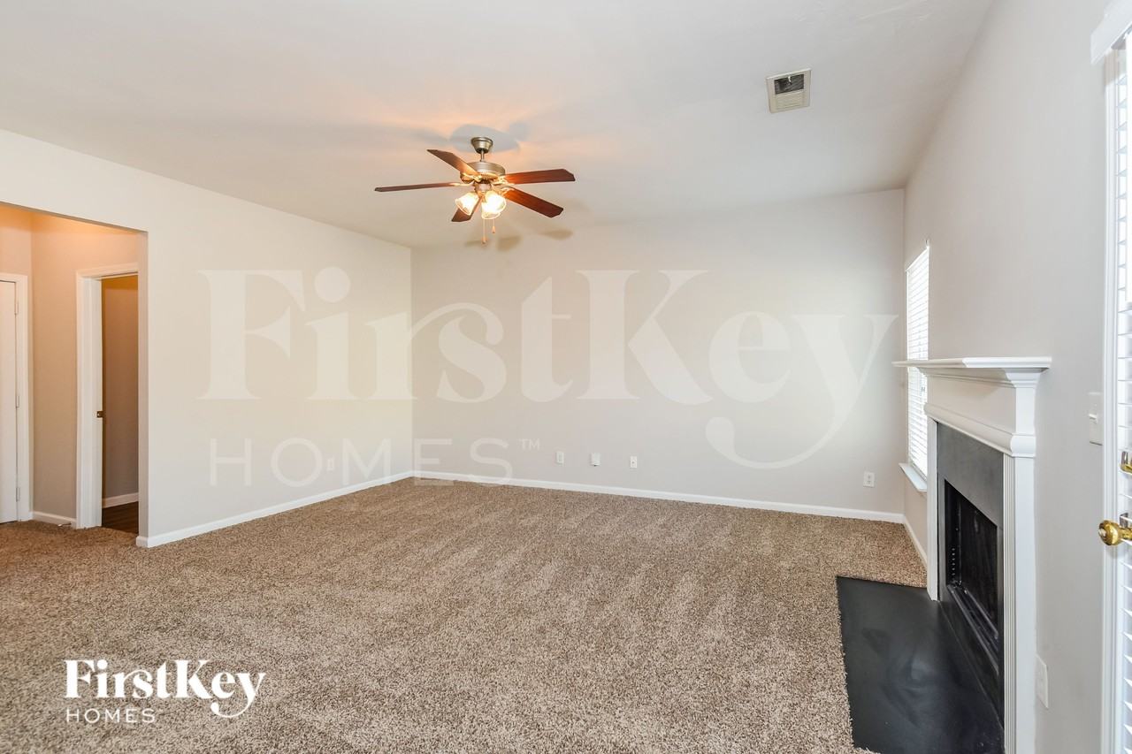 4710 Fourth Rail Ln - Photo 2 of 17