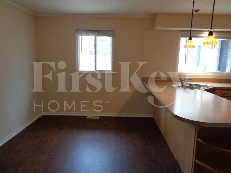 447 Talala St - Photo 6 of 17