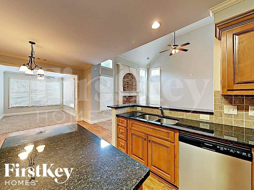318 Baymist Dr - Photo 4 of 17