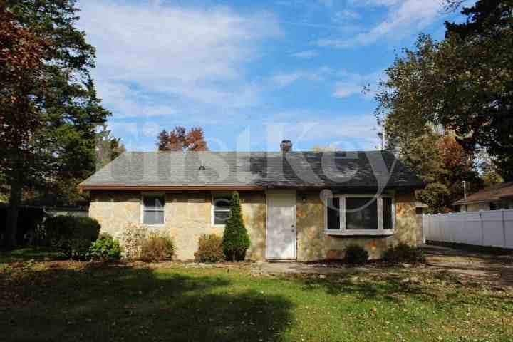 1810 Randall Rd - Photo 2 of 18