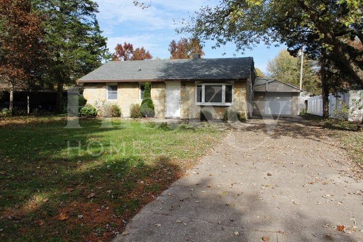 1810 Randall Rd - Photo 3 of 18