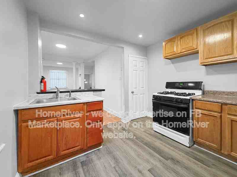 329 N 55th St - Photo 2 of 18