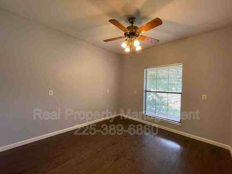 25491 Plantation Ave - Photo 4 of 29