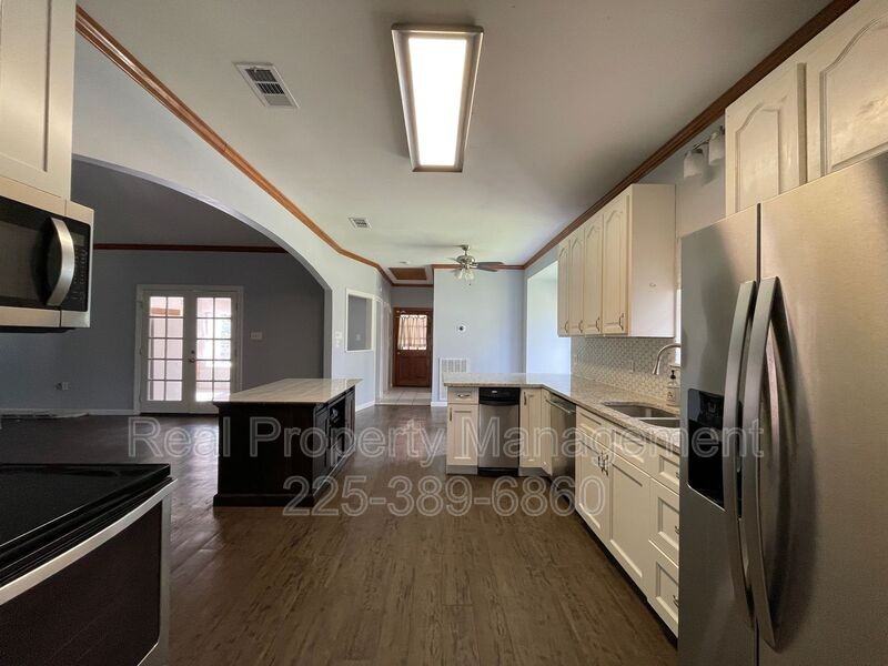 25491 Plantation Ave - Photo 5 of 29
