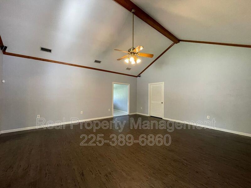 25491 Plantation Ave - Photo 7 of 29