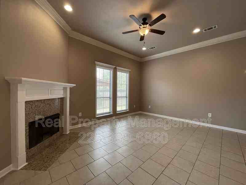 30092 Irene Kennard Ave - Photo 4 of 29