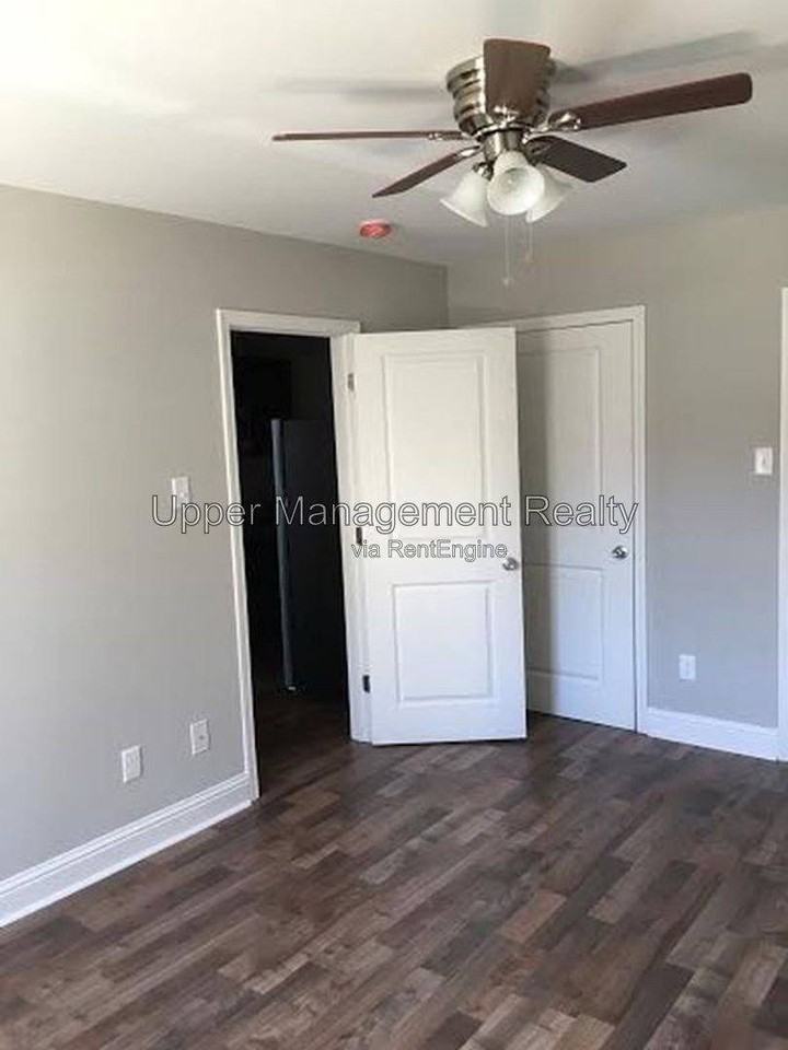 2309 Baronne St #103 - Photo 4 of 10