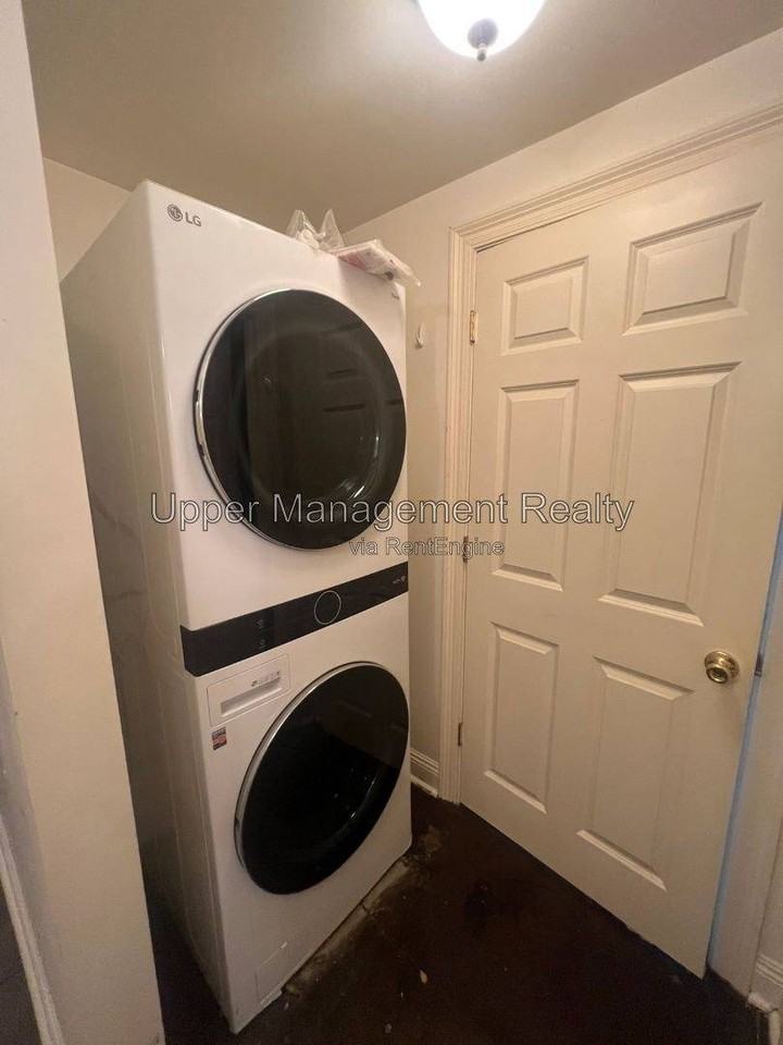 1601 Broadway St #1603 - Photo 4 of 10
