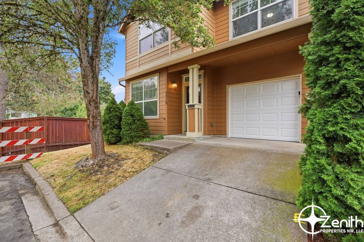 3519 Ne 41st Way - Photo 2 of 10