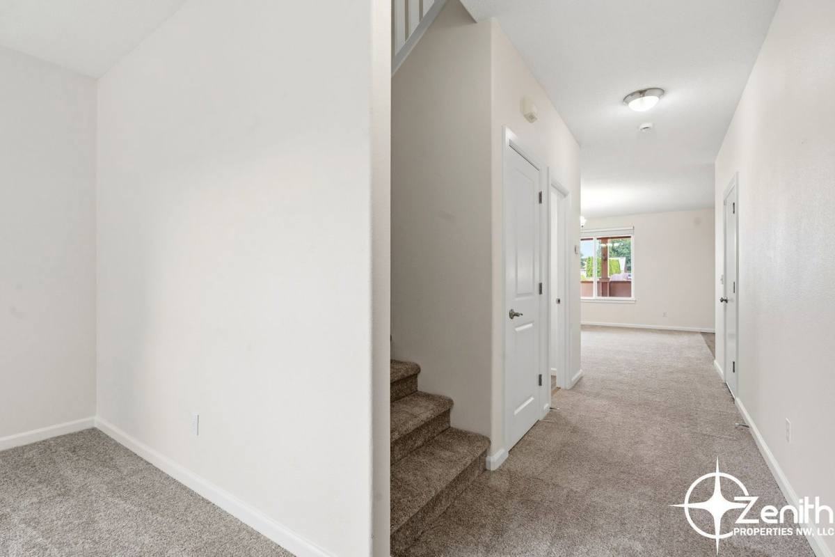 3519 Ne 41st Way - Photo 4 of 10