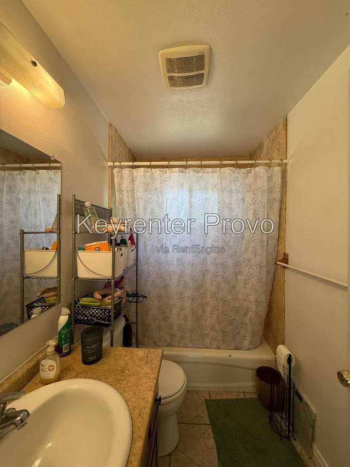 149 N 1100 W - Photo 5 of 7