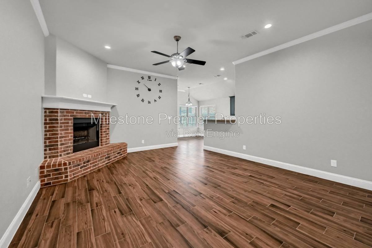 3418 Ballam St - Photo 3 of 10