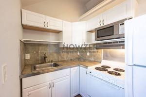 featured image of 1 Wimbledon Dr