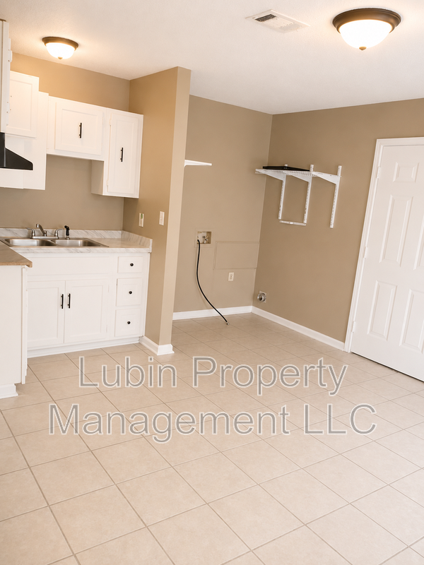 1319 Glenn St - Photo 5 of 6