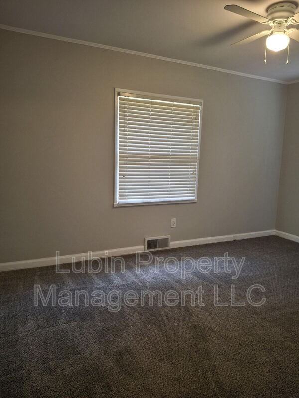 5418 Brantford Ave - Photo 4 of 8