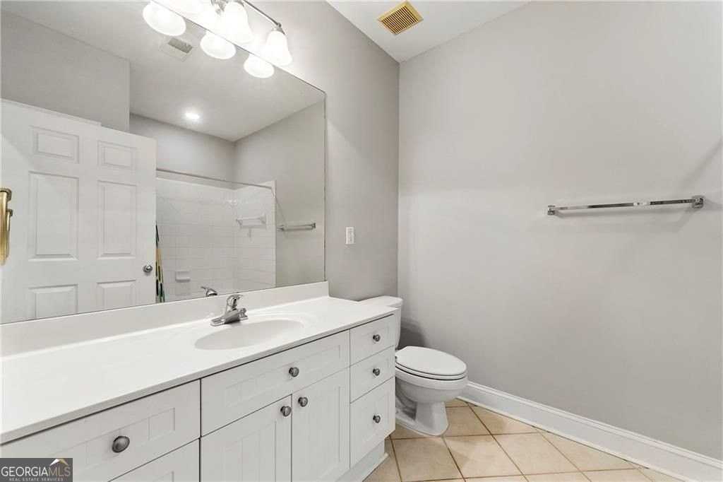 4201 Stratford Cmns - Photo 7 of 14