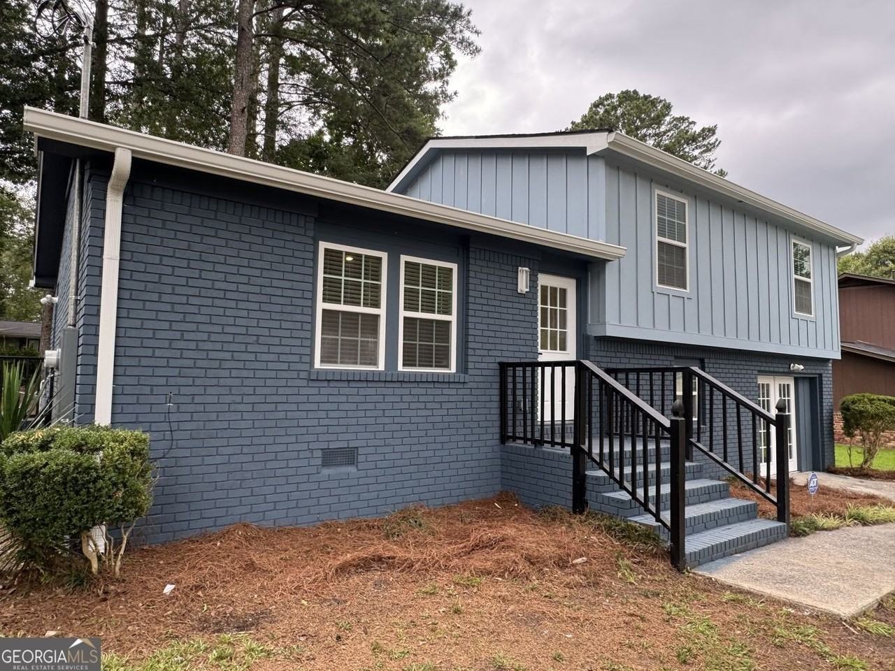 6365 Connell Rd - Photo 2 of 29