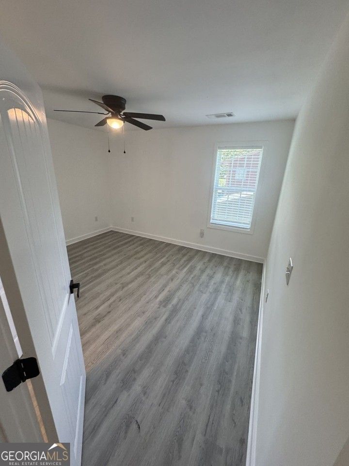 6365 Connell Rd - Photo 4 of 29