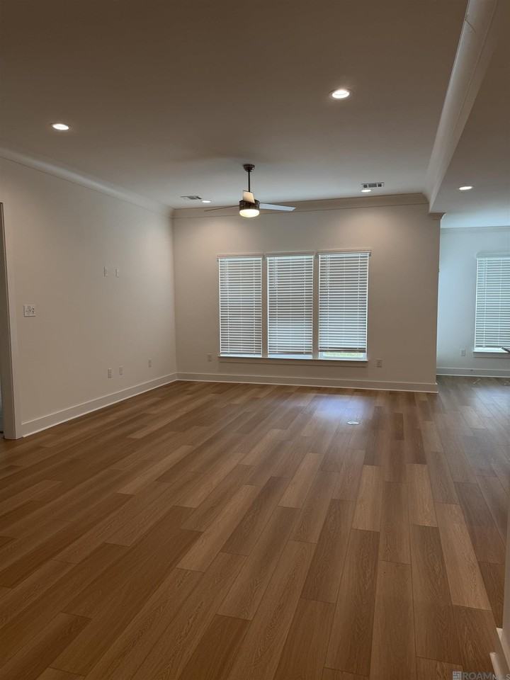 1822 Seawolf Dr - Photo 3 of 23