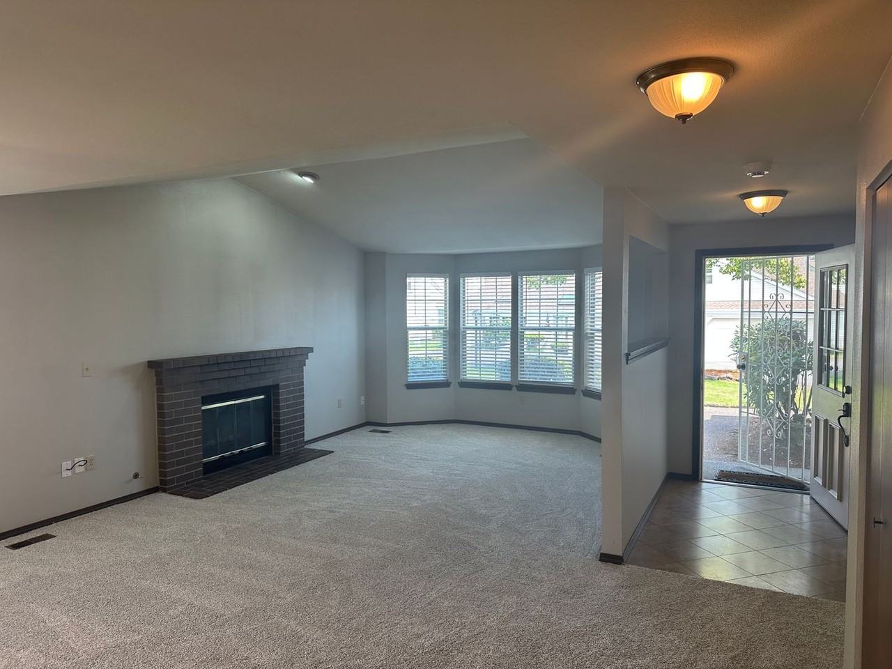 5710 N 21st St #10 - Photo 3 of 23